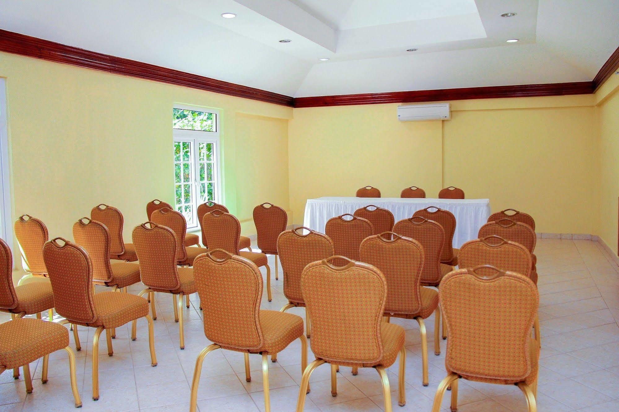 Rooms Negril Buitenkant foto
